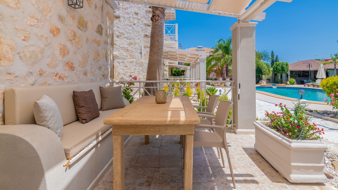 Photo of Patio Balcony in Agrilia
