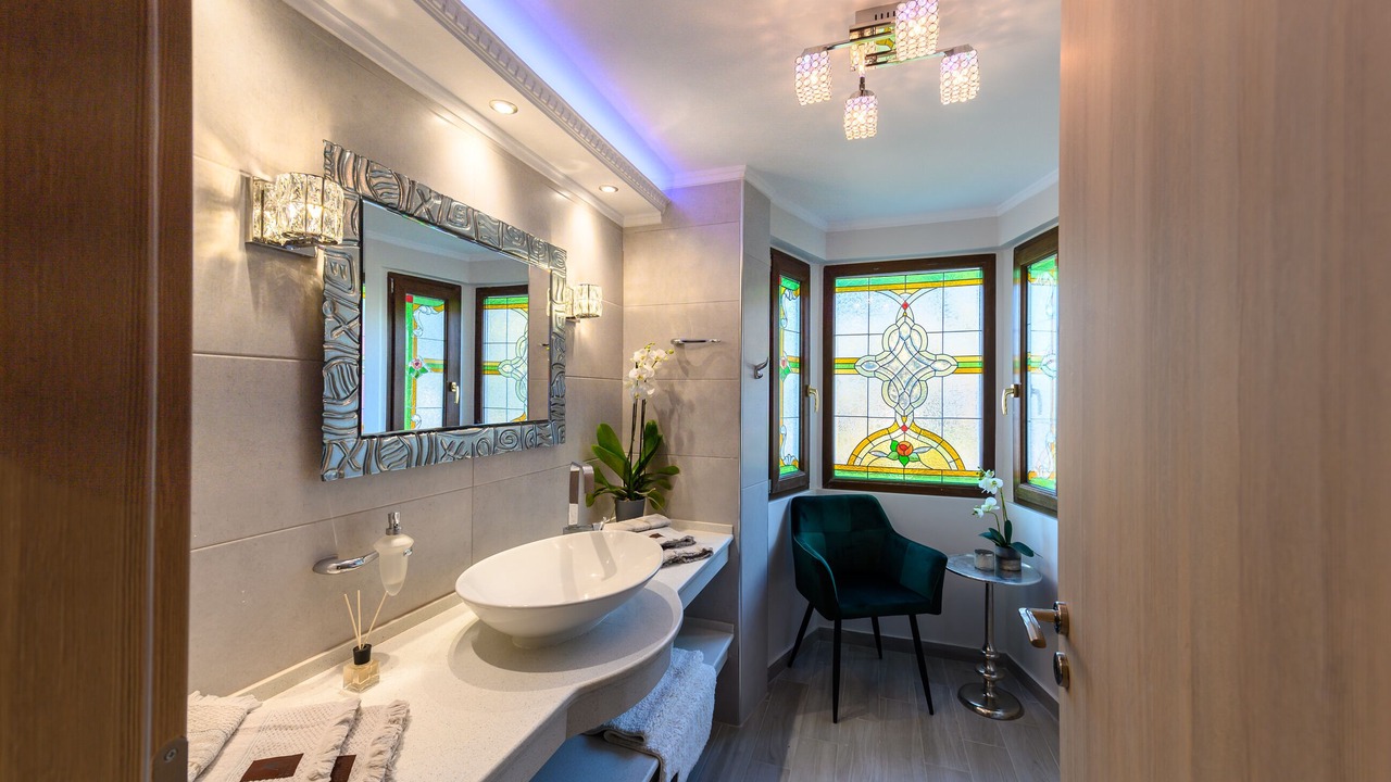 Photo of Bathroom in Psathopirgos