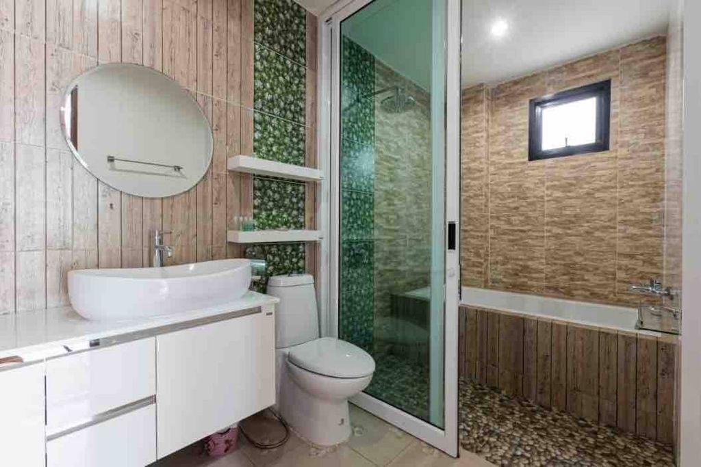 Photo of Bathroom in Ban Saiyuan