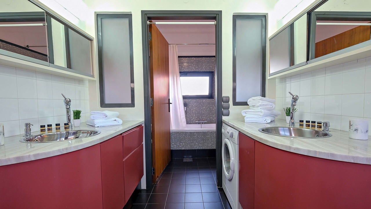 Photo of Bathroom in Souda