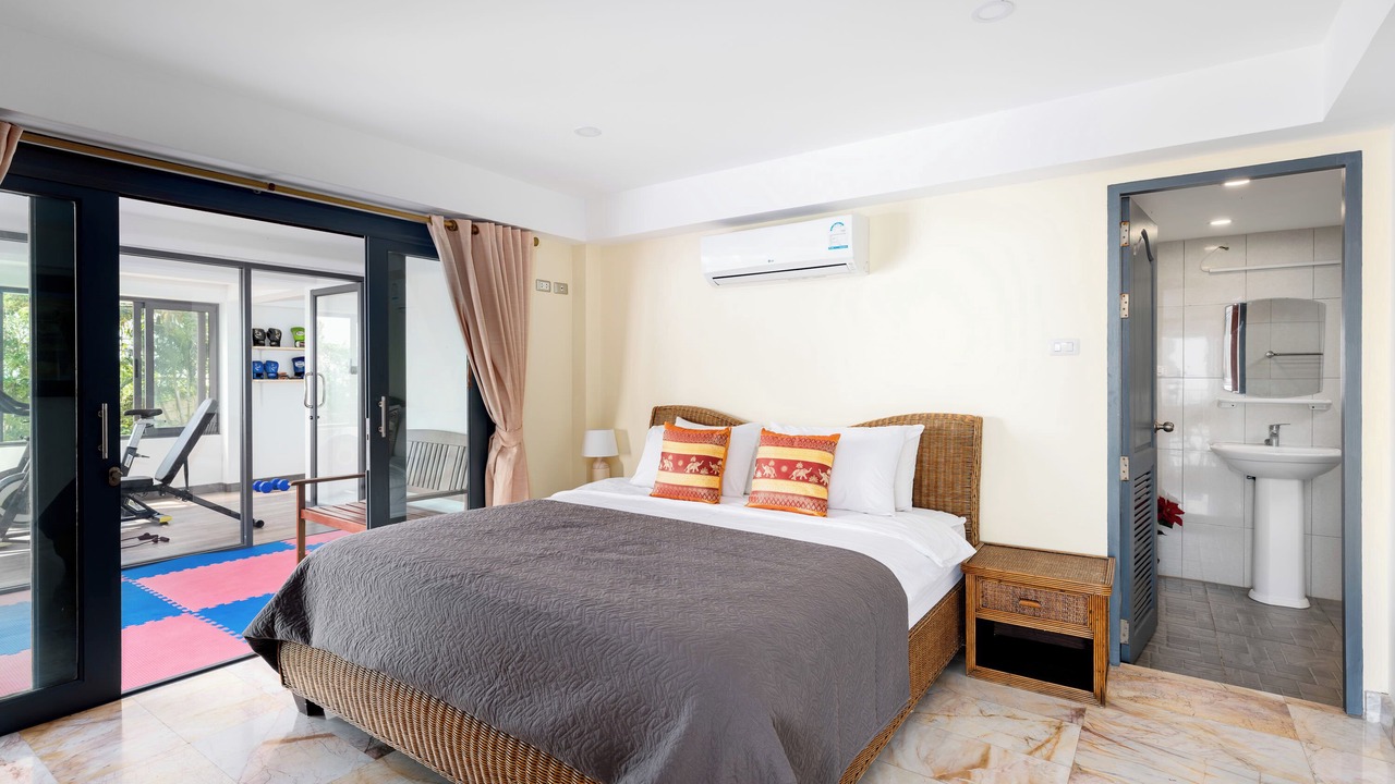 Photo of Bedroom in Maret
