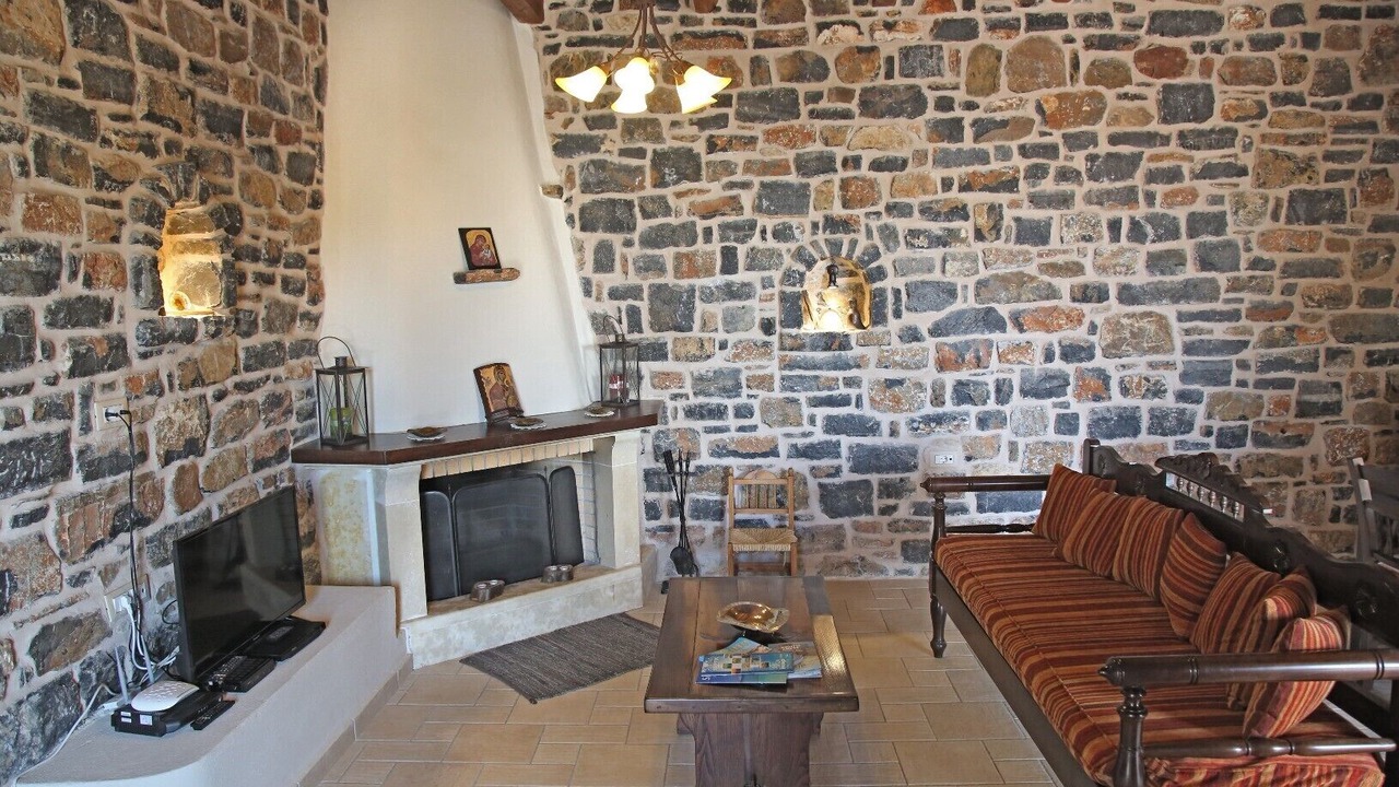 Photo of Livingroom in Pefki