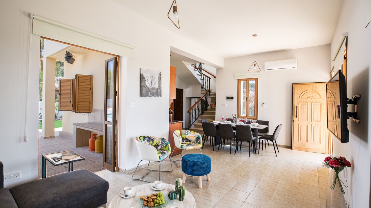 Photo of Livingroom in Cape Greko