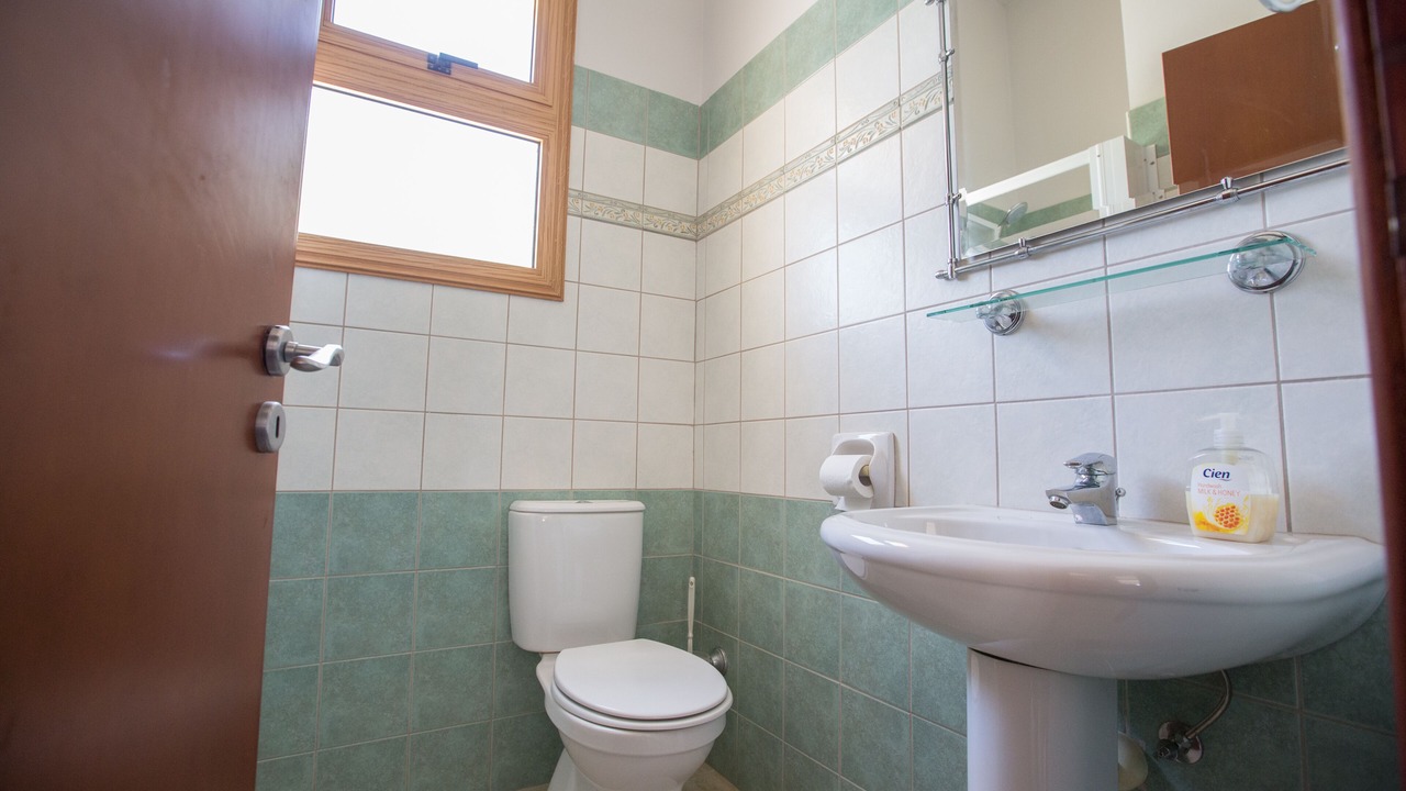 Photo of Bathroom in Cape Greko