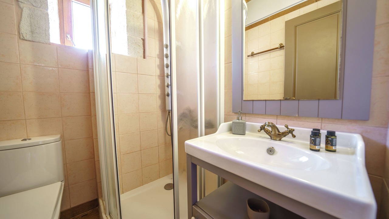 Photo of Bathroom in Asites