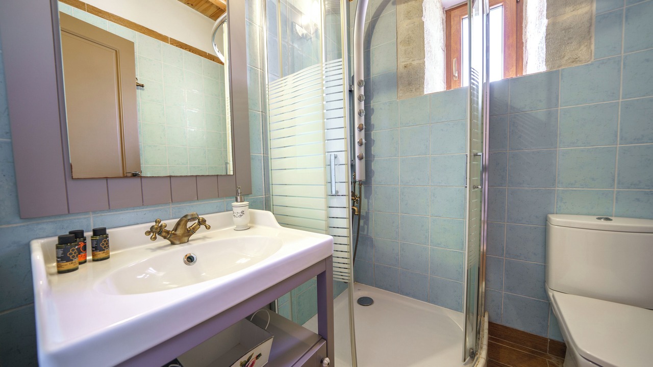 Photo of Bathroom in Asites