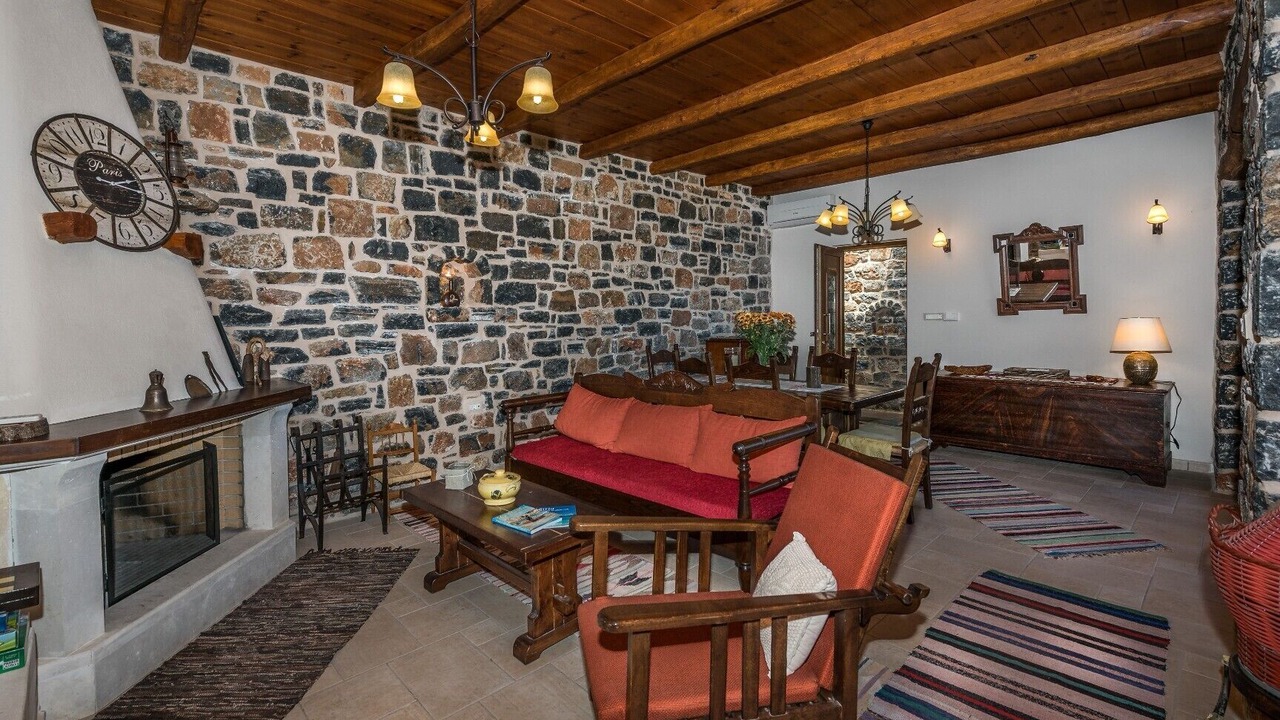 Photo of Livingroom in Pefki
