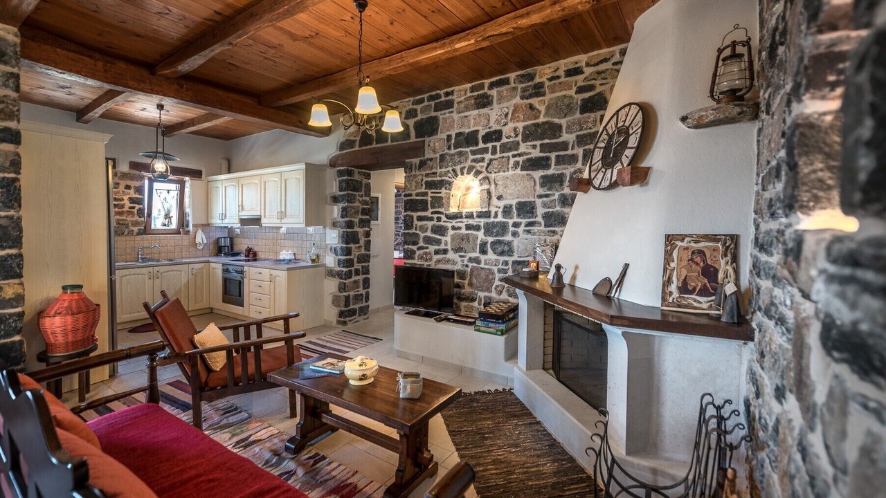 Photo of Livingroom in Pefki