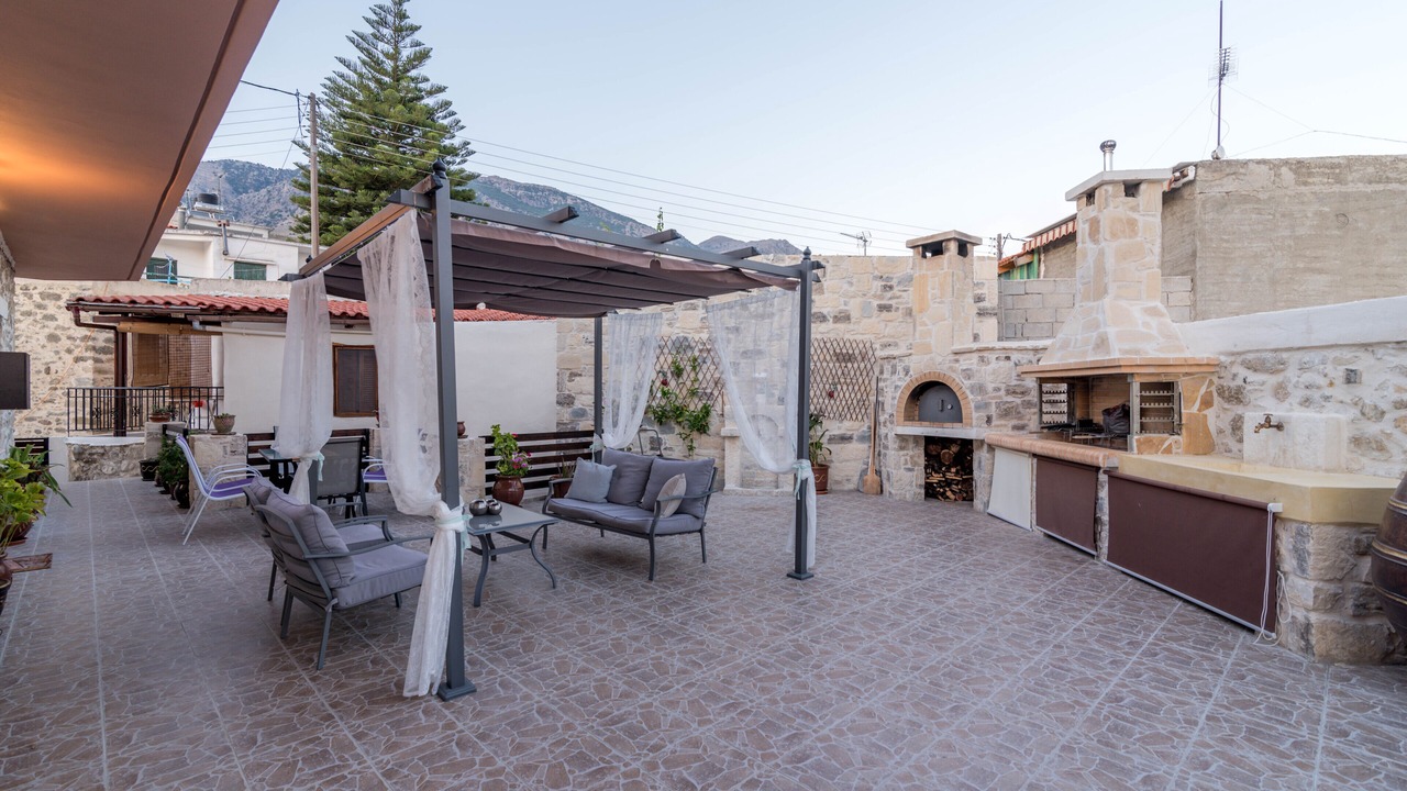 Photo of Patio Balcony in Zaros