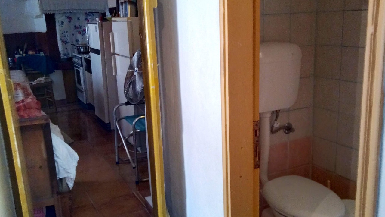 Photo of Bathroom in Tourloti