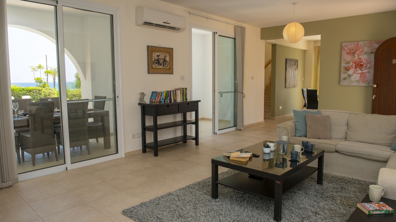 Photo of Livingroom in Latchi