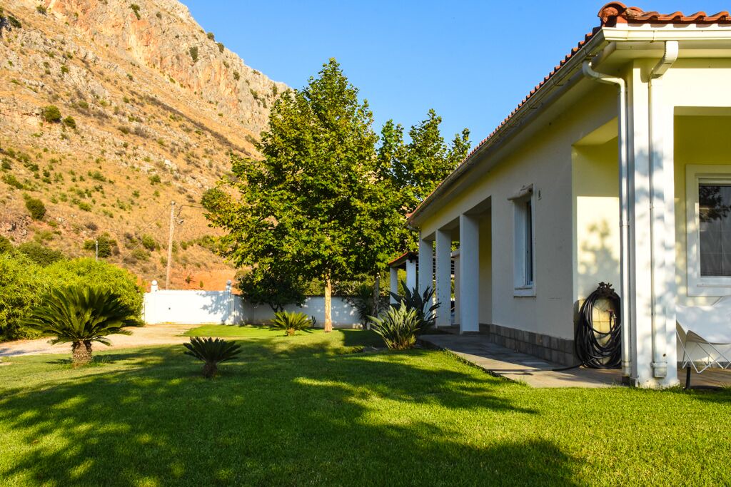 Photo of Outdoor in Larissos