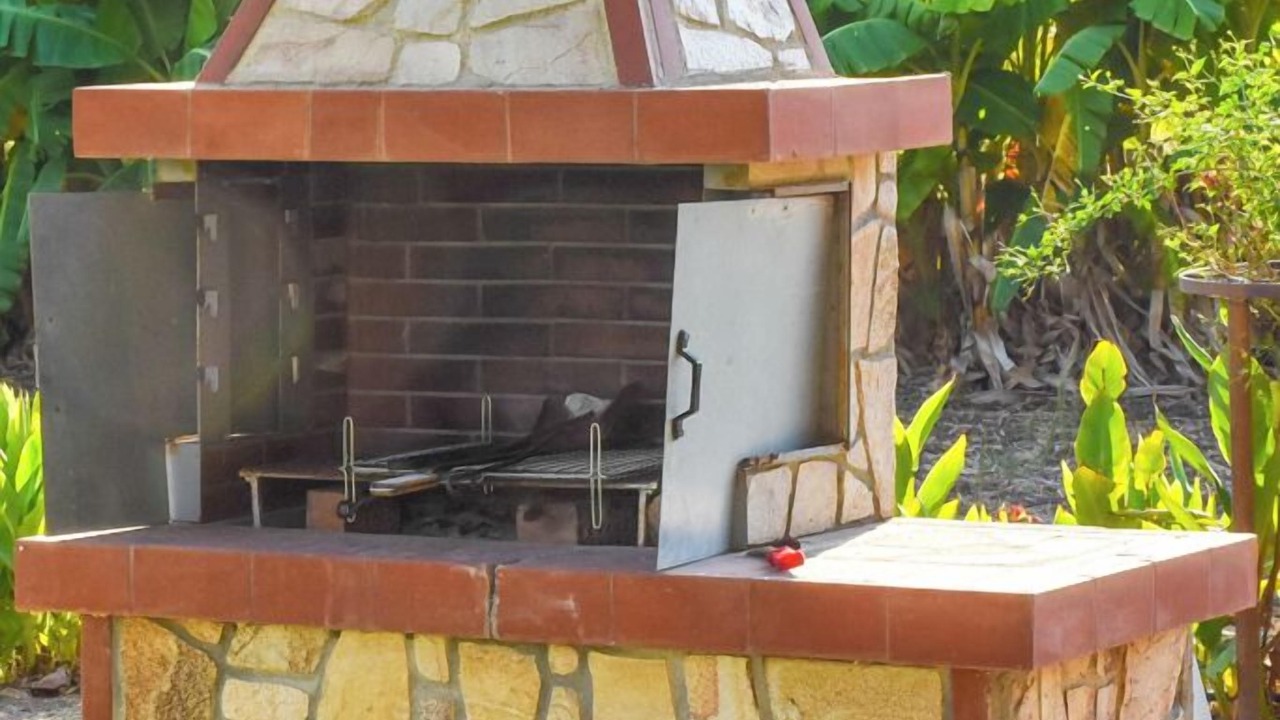 Photo of Outdoor in Larissos