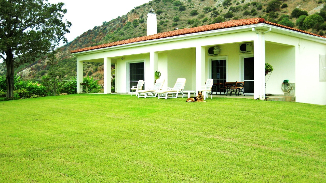 Photo of Outdoor in Larissos