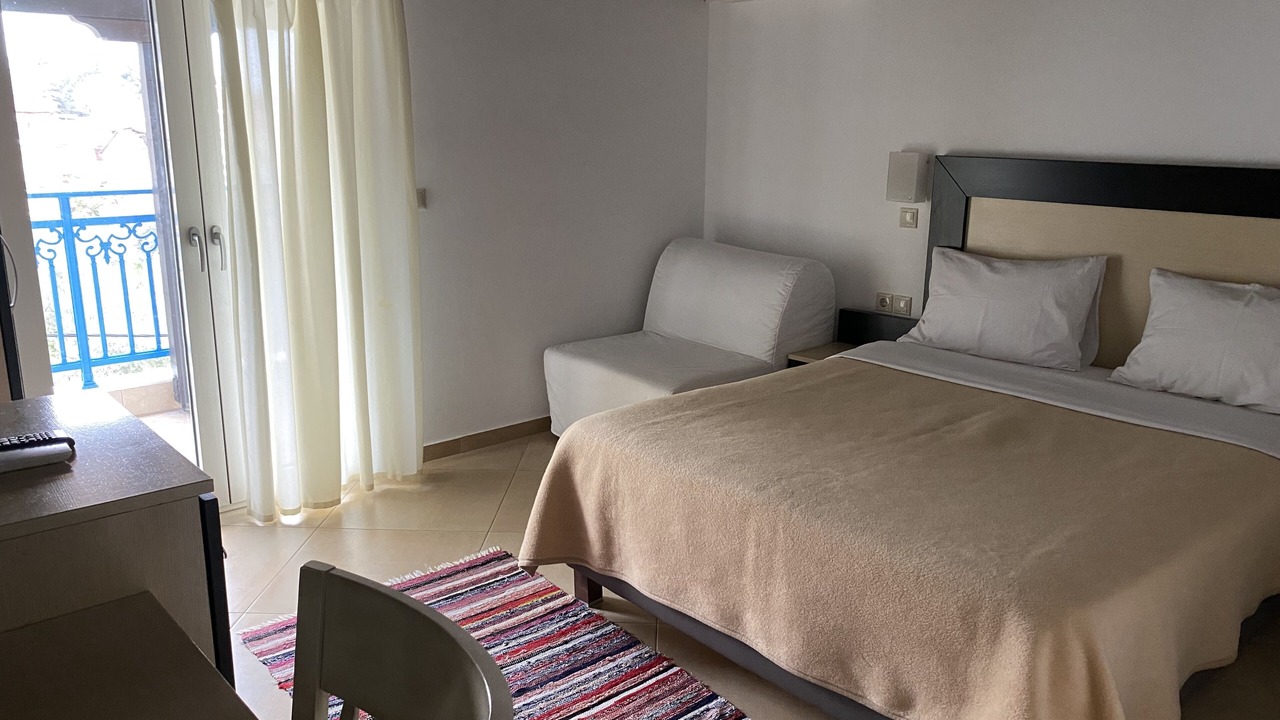 Photo of Bedroom in Kamena Vourla