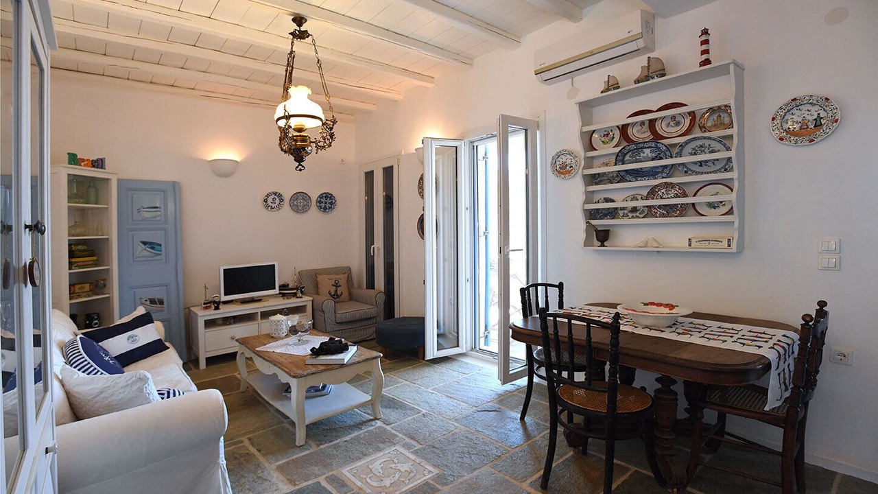 Photo of Livingroom in Tinos