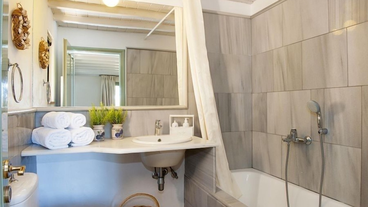 Photo of Bathroom in Karlovassi