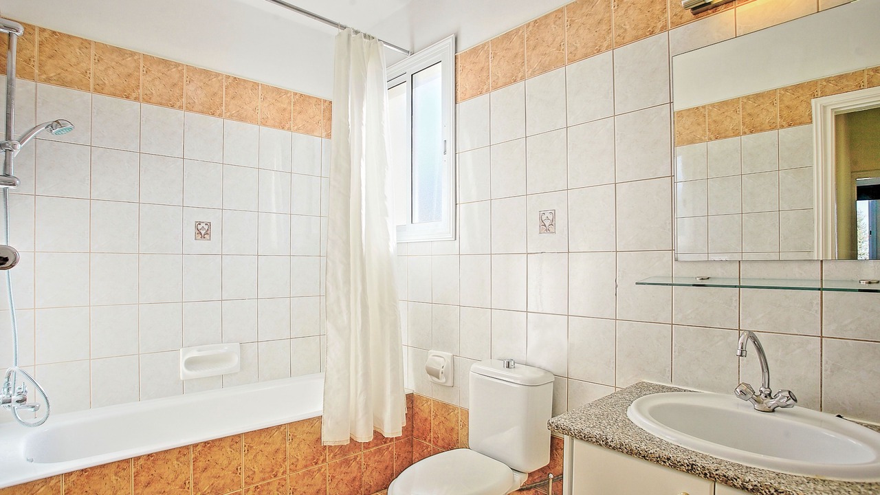 Photo of Bathroom in Latchi