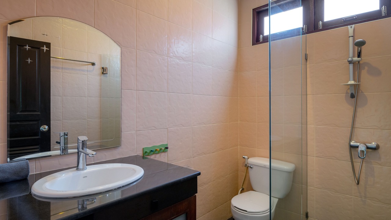 Photo of Bathroom in Hin Lek Fai