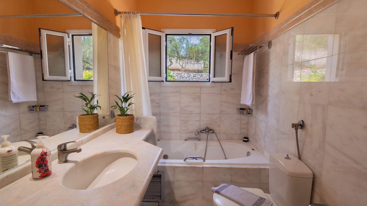 Photo of Bathroom in Dassia