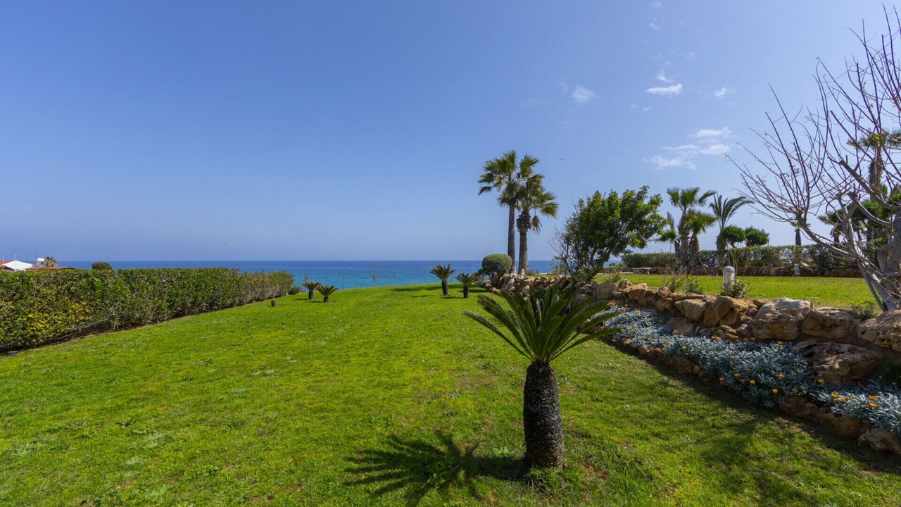 Photo of Outdoor in Kapparis