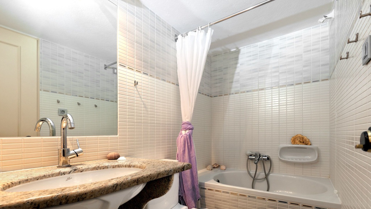 Photo of Bathroom in Kalathas