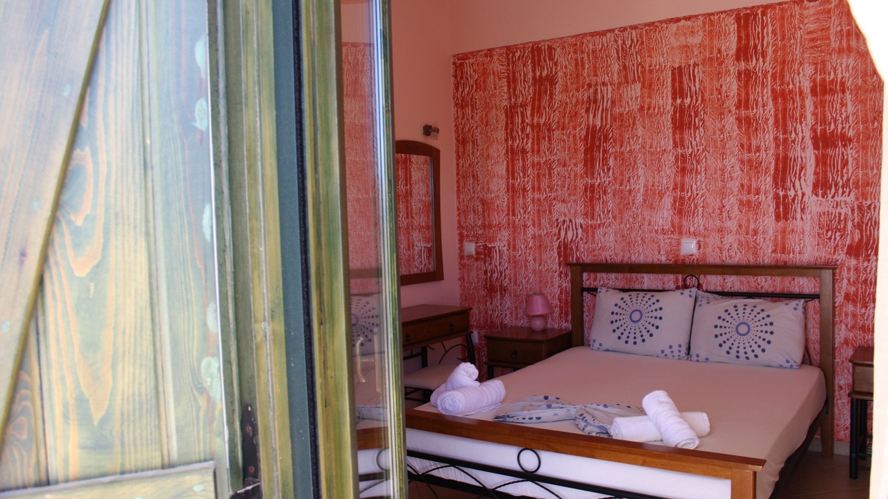 Photo of Bedroom in Armenistis