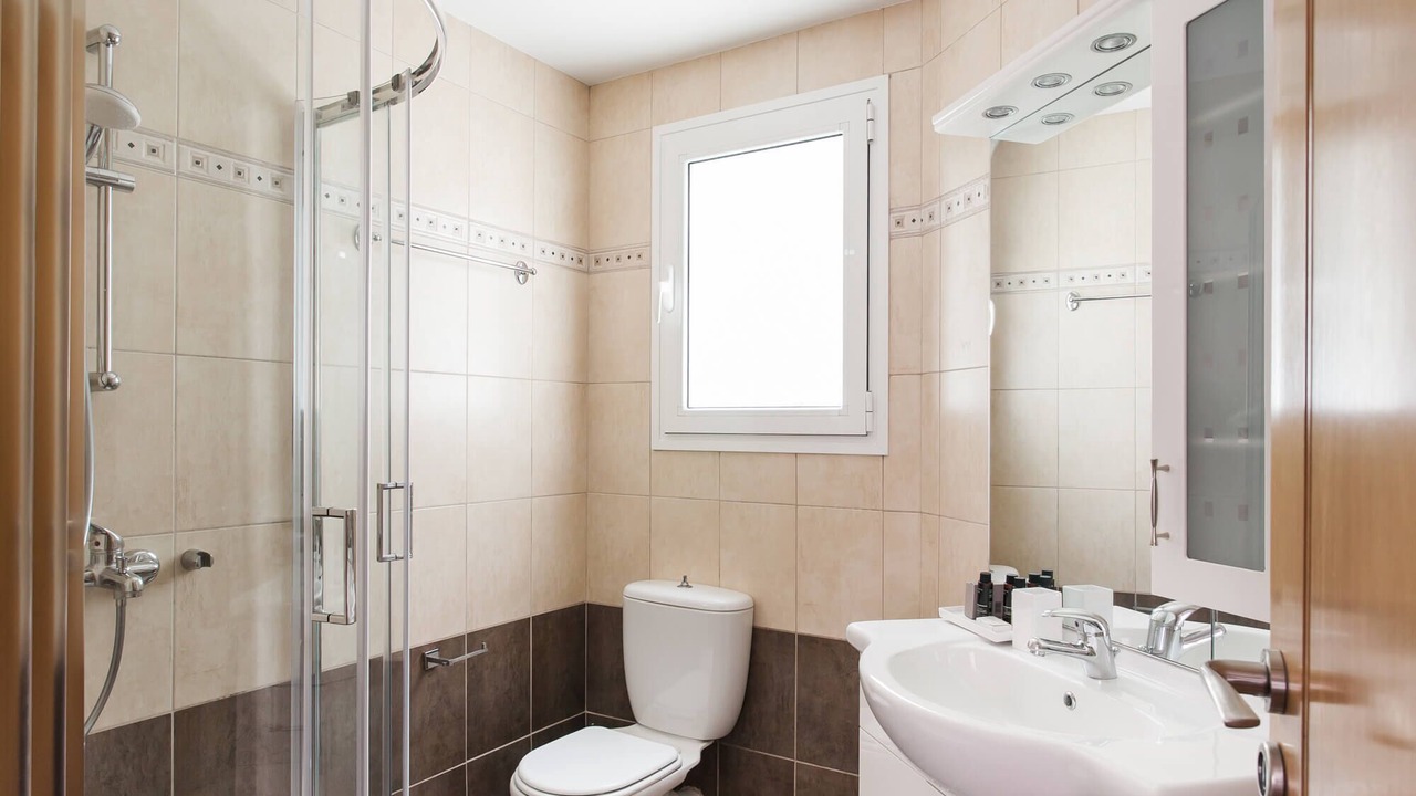 Photo of Bathroom in Plaka
