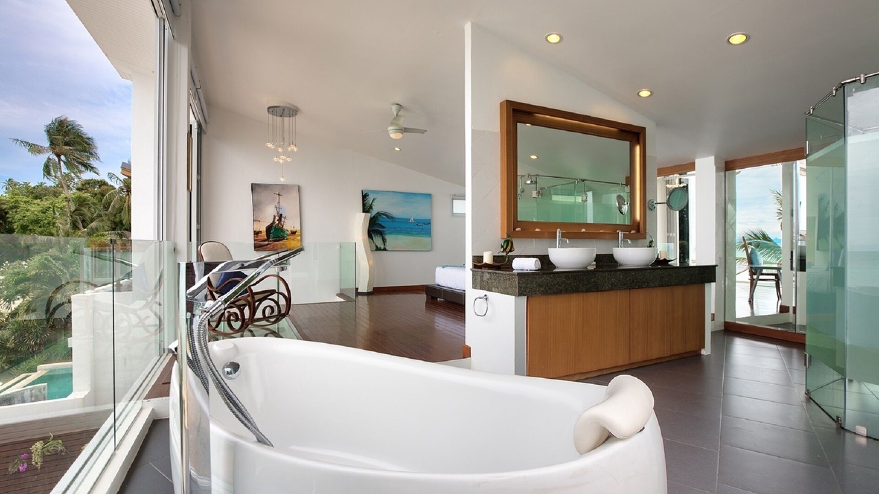 Photo of Bathroom in Ang Thong
