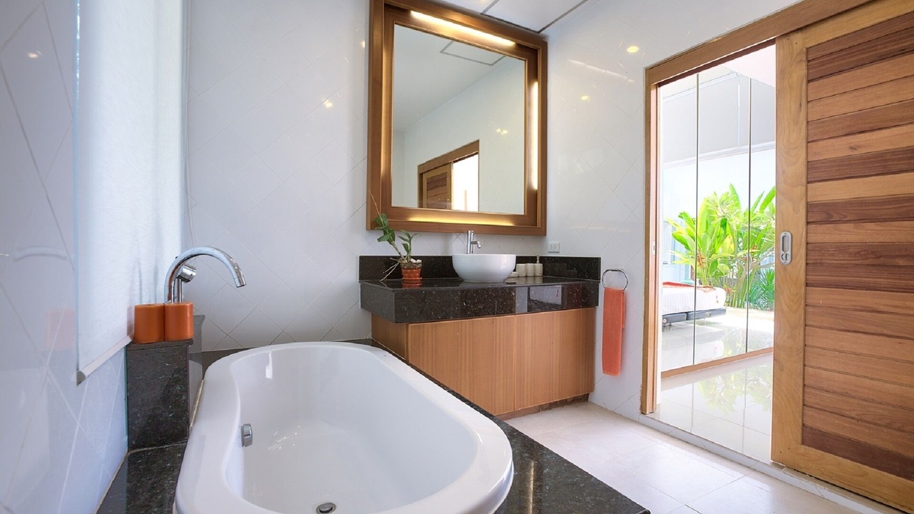 Photo of Bathroom in Ang Thong