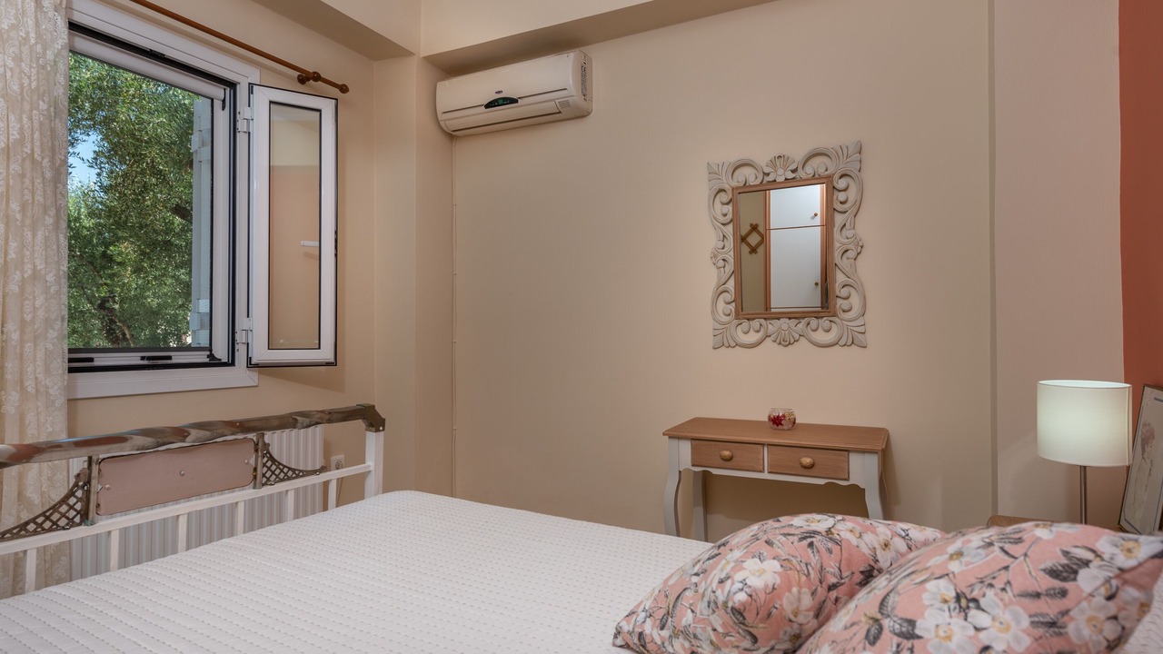 Photo of Bedroom in Romirion