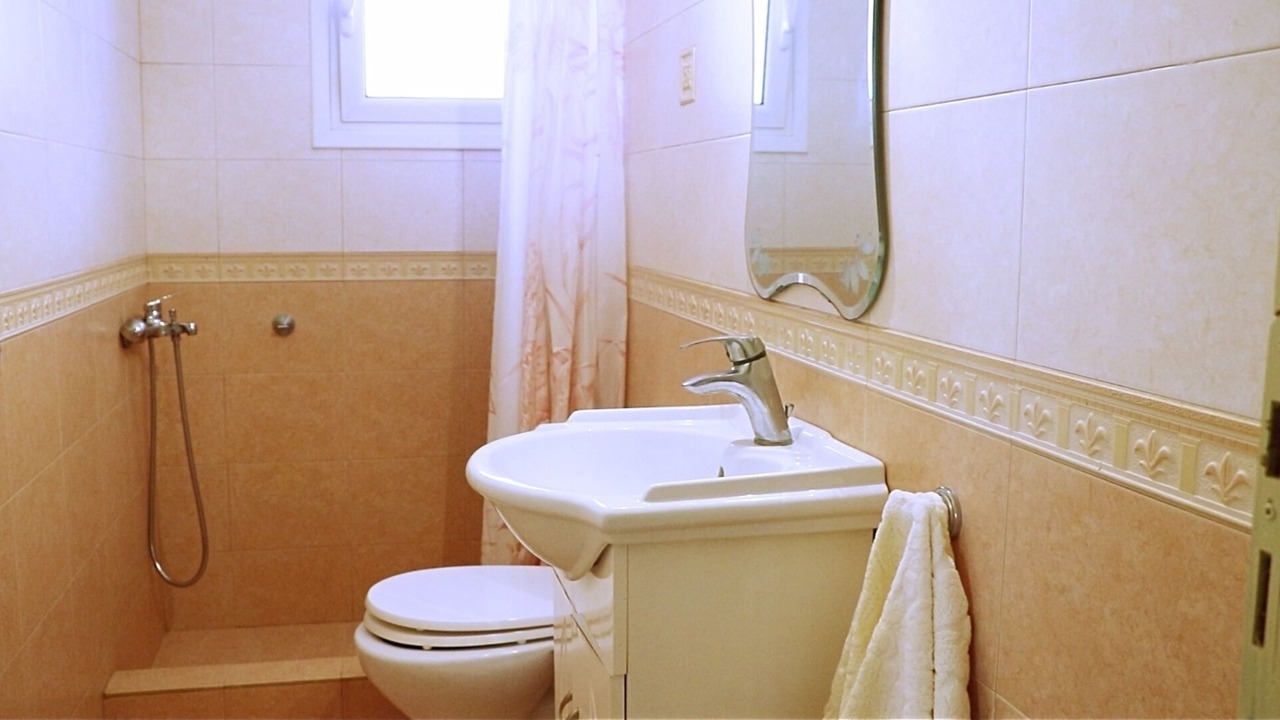 Photo of Bathroom in Assos-Lechaio