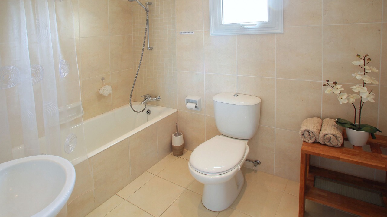 Photo of Bathroom in Cape Greko