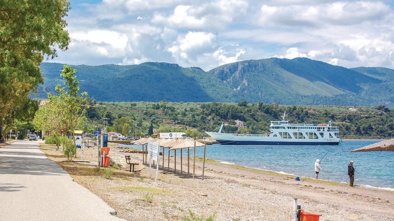 Photo of Others in Livanatai