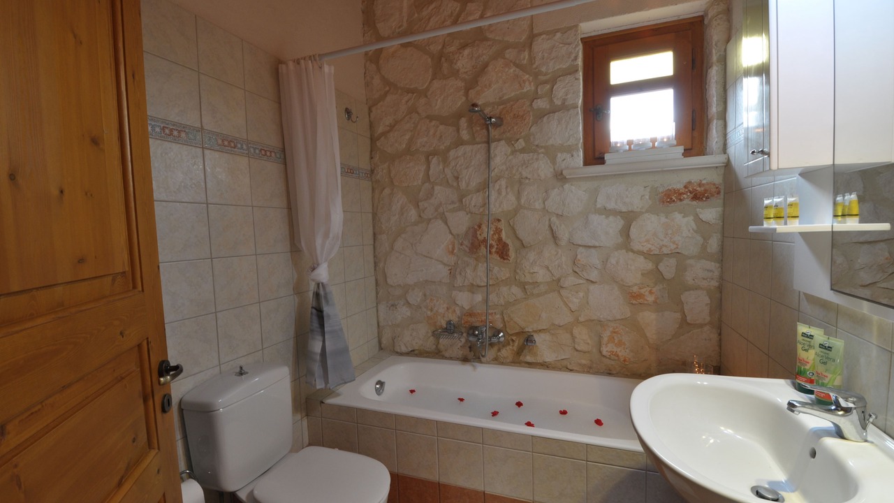 Photo of Bathroom in Akrotiri