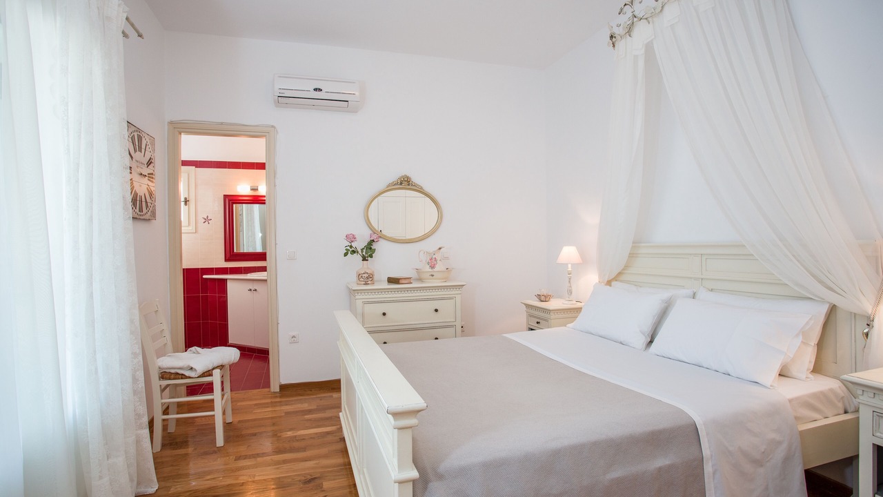 Photo of Bedroom in Paros