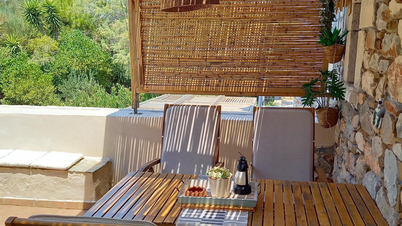 Photo of Outdoor in Alika