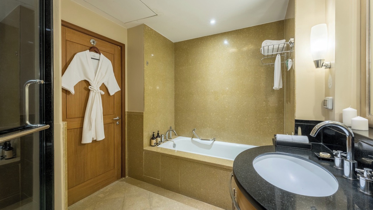 Photo of Bathroom in Yan Nawa