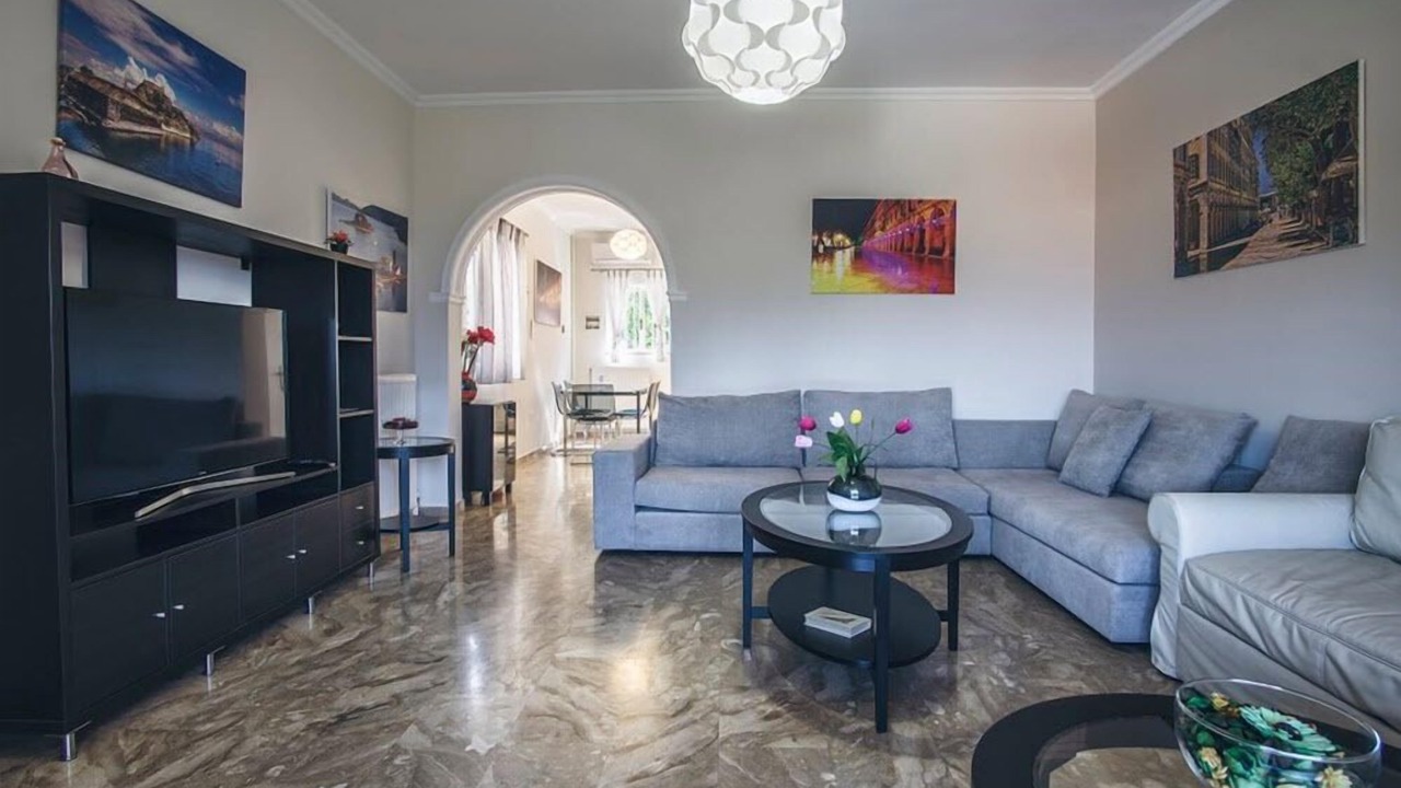 Photo of Livingroom in Alepou