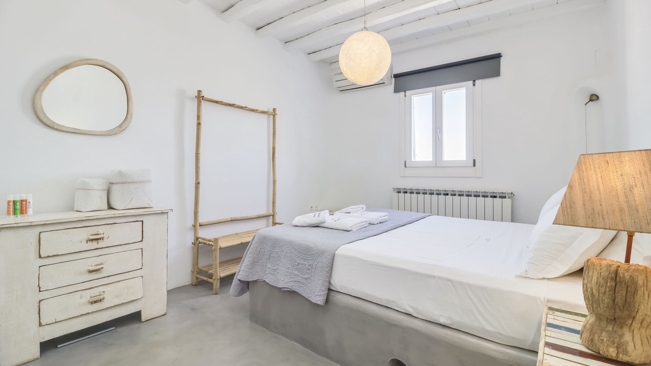 Photo of Bedroom in Faros Armenistis