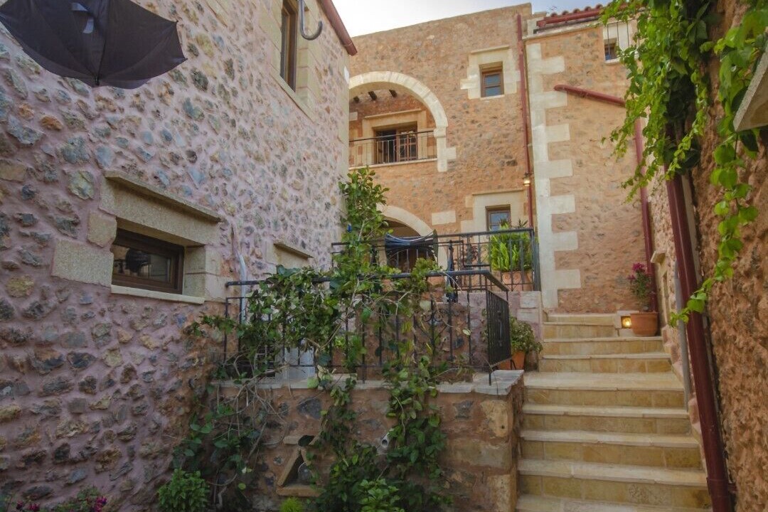 Photo of Outdoor in Astratigos