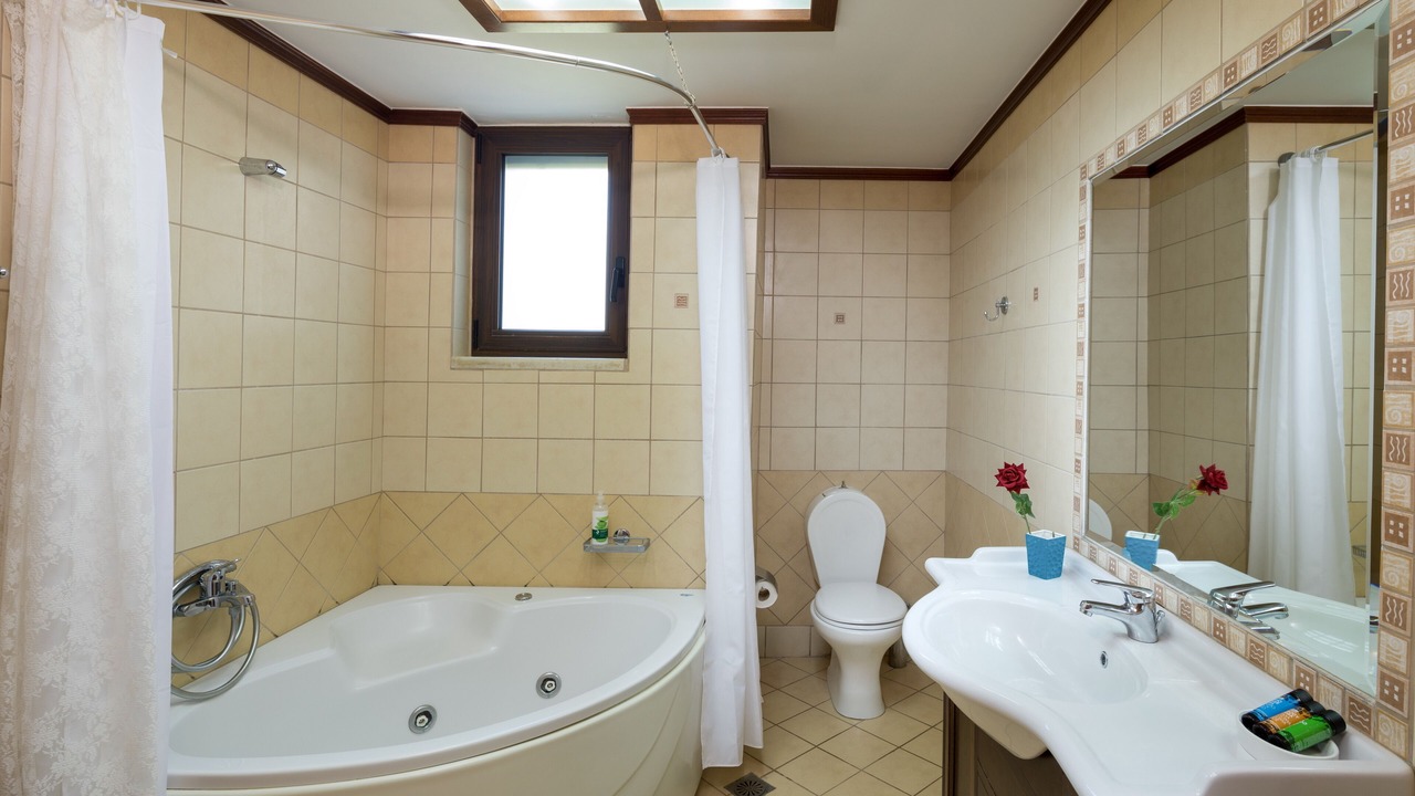 Photo of Bathroom in Polemarchi