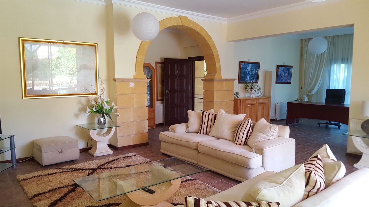 Photo of Livingroom in Kyrenia District