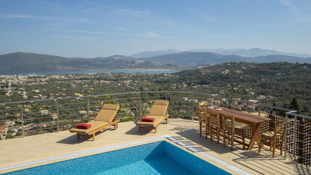 Photo of Outdoor in Apolpaina