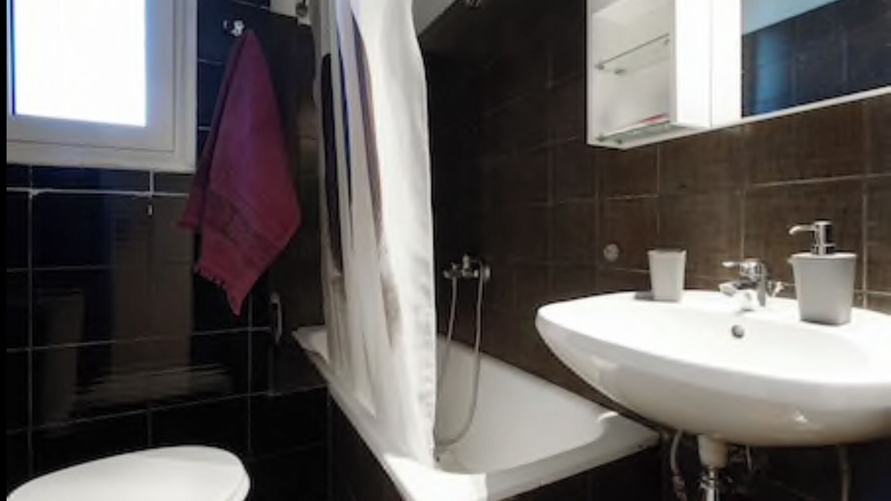 Photo of Bathroom in Kypseli