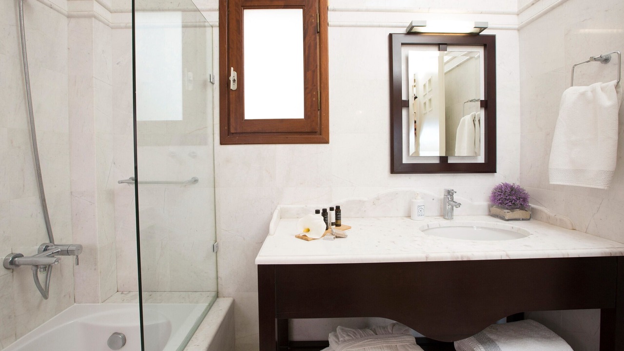 Photo of Bathroom in Agios Ioannis