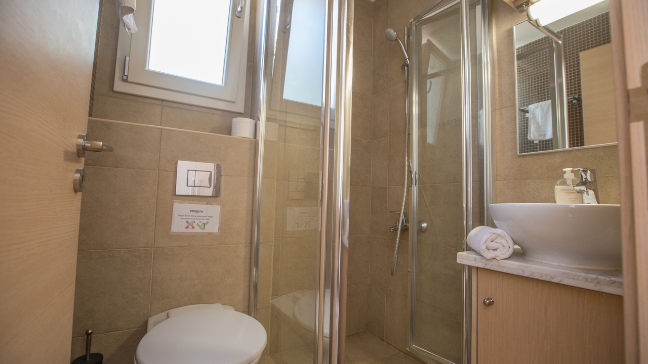 Photo of Bathroom in Pernera