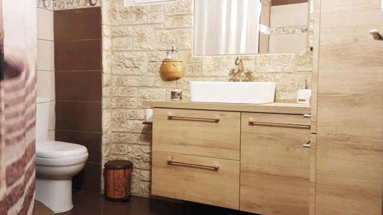 Photo of Bathroom in Vlicho