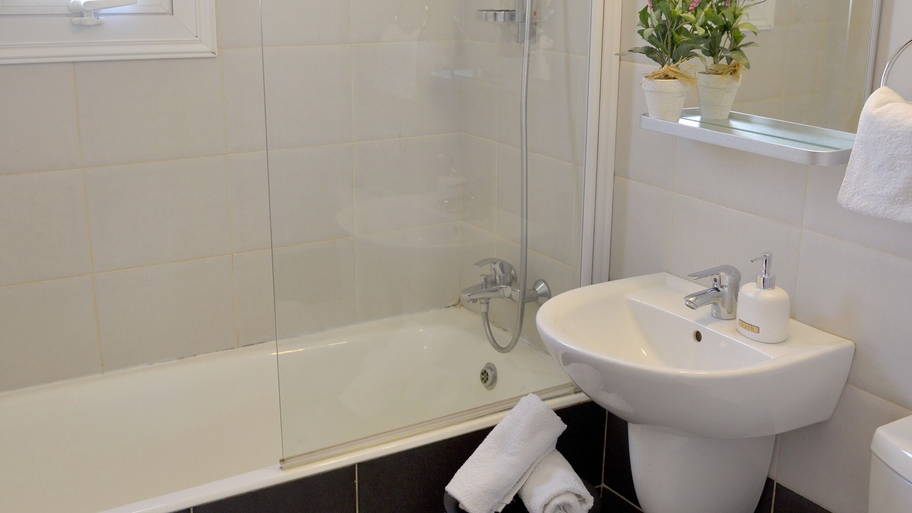 Photo of Bathroom in Pernera