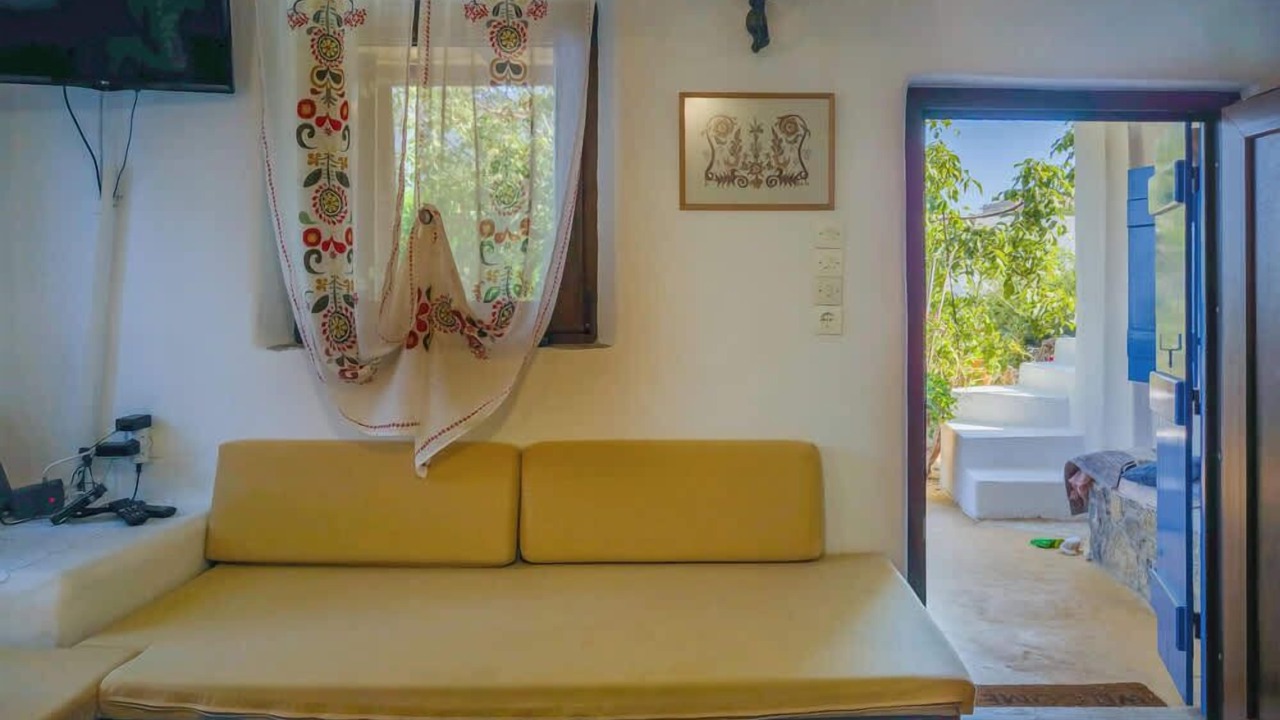 Photo of Bedroom in Mirsini